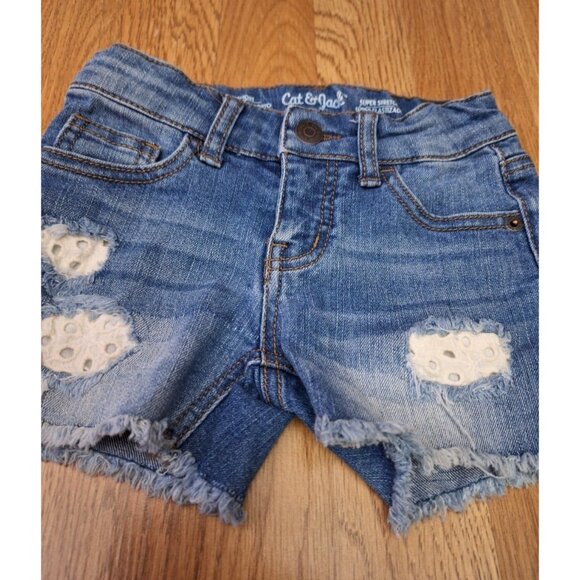 Cat & Jack Girls Super Stretch Raw Cut Distressed Denim Blue Jeans Shorts XS 4-5 - Picture 2 of 9